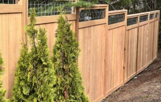 Full panel fence with hog wire grid top